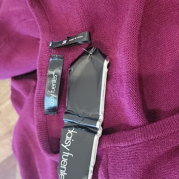 Daisy Fuentes NWT Women's Sweater Dress Size Medium - Picture 4 of 5